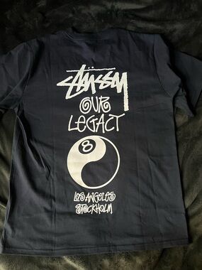 Stussy Men’s Our Legacy 8 Ball Yin Yang Graphic T-Shirt in Navy with White Print